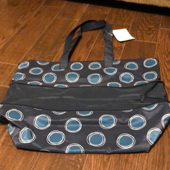 thirty-one Handbags - Expand a tote